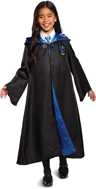 image of girl wearing a Harry Potter Ravenclaw robe