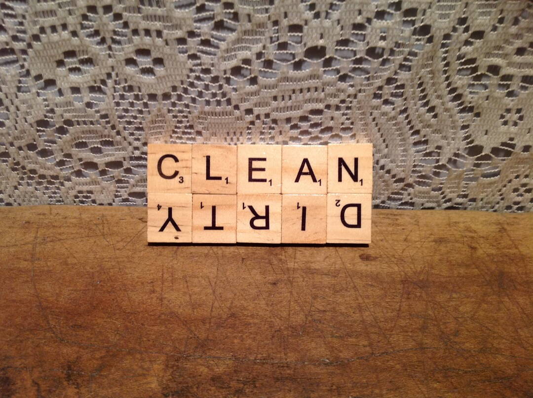 scrabble tile magnet